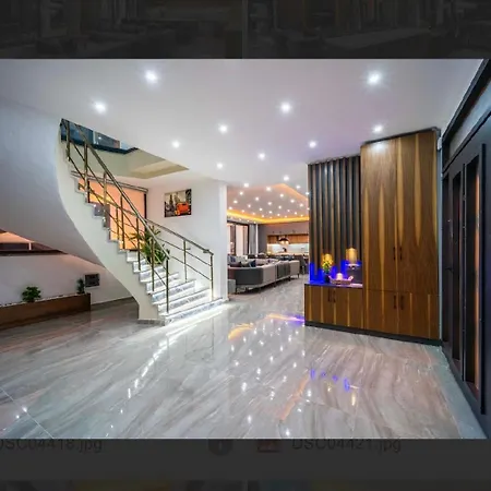 Villa Luex *